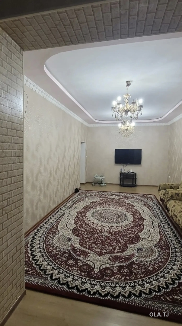 3 комнатная квартира, 3 этаж, 108 м²