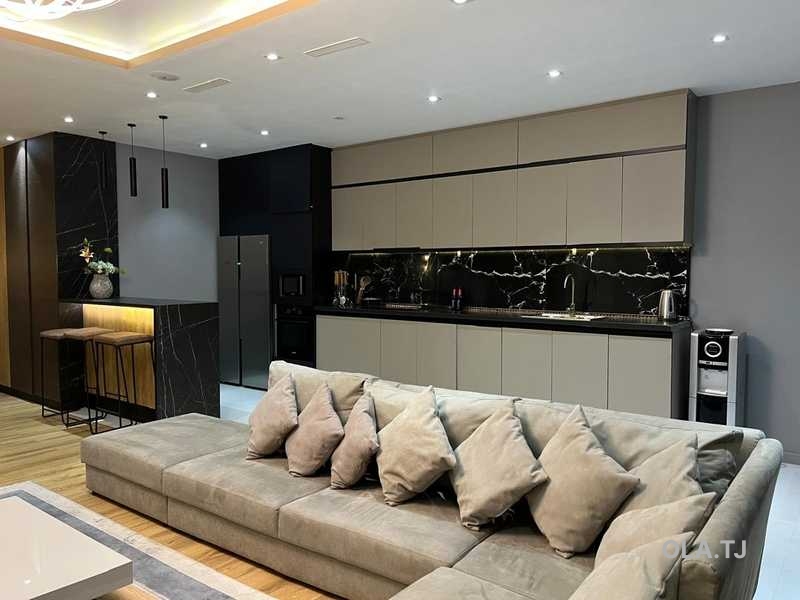1 комнатная квартира, 10 этаж, 100 м²