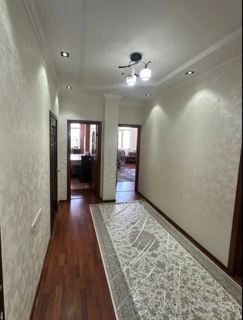 3 комнатная квартира, 5 этаж, 93 м²