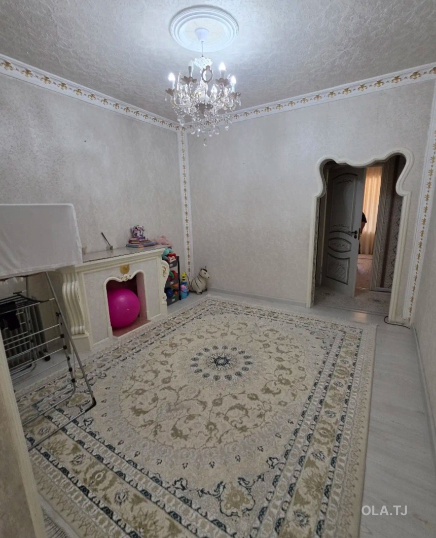 4 комнатная квартира, 2, 156 м²