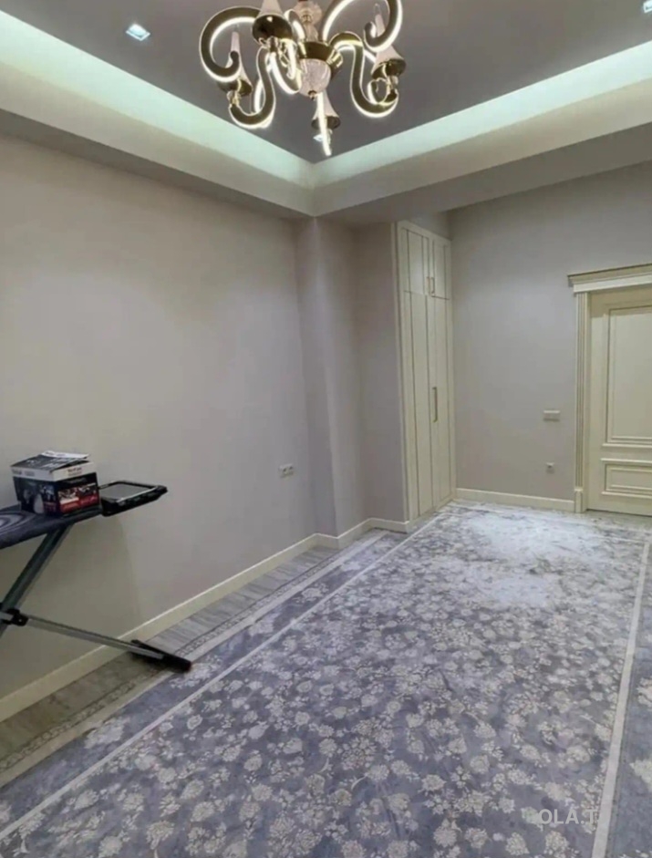 3 комнатная квартира, 9 этаж, 101 м²