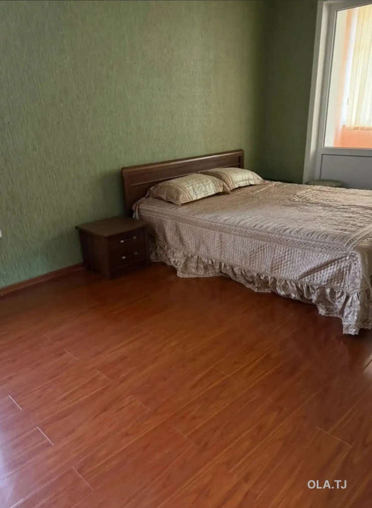 4 комнатная квартира, 2 этаж, 100 м²