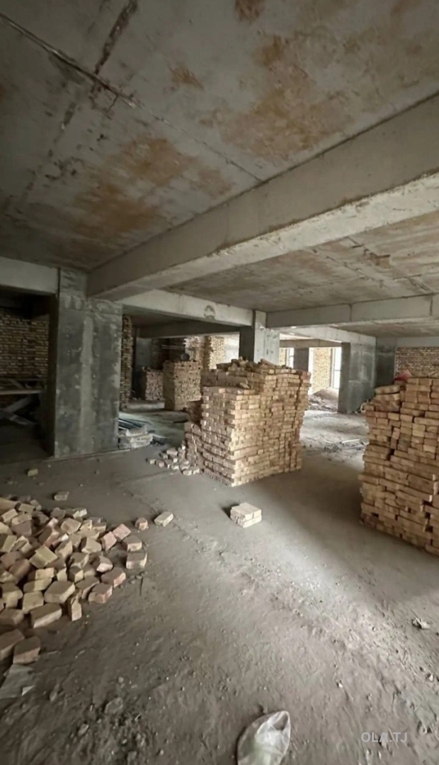 5 комнатная квартира, 4 этаж, 205 м²