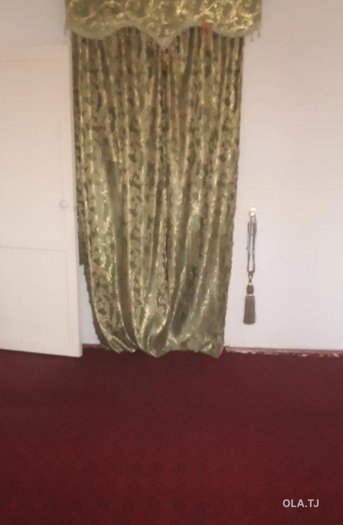 4 комнатная квартира, 1, 74 м²