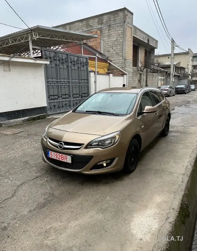 Opel Astra J,  2014