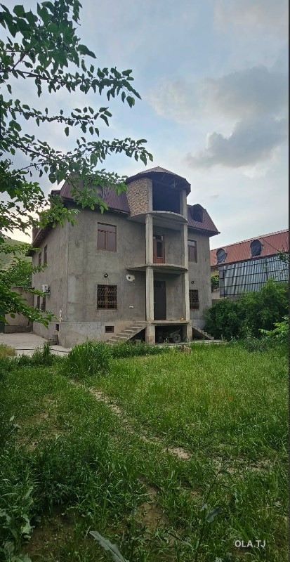 Дом (хавли), 8 комнат, 3 эт