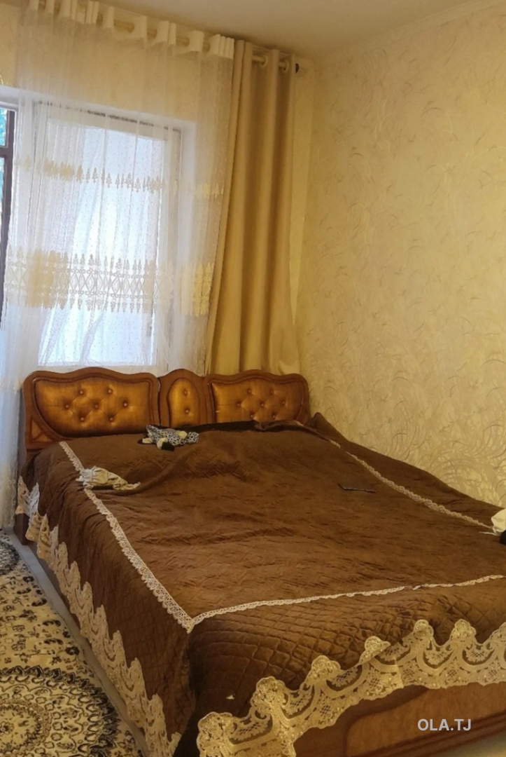 4 комнатная квартира, 3, 90 м²