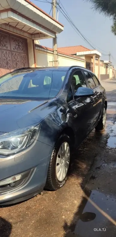 Opel Astra J,  2014