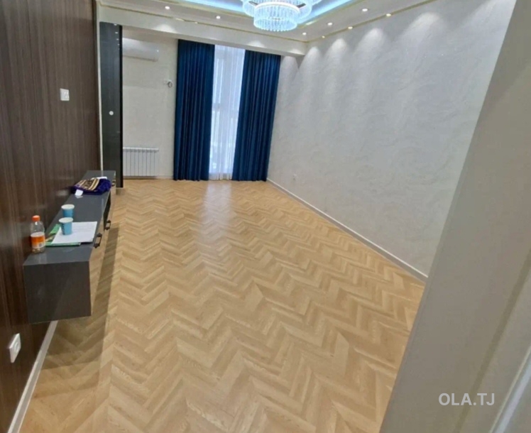 3 комнатная квартира, 18 этаж, 77 м²
