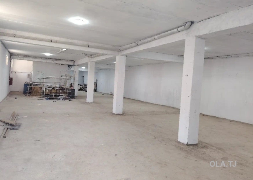 Офис в аренду, В бизнес-центре, 300 м²