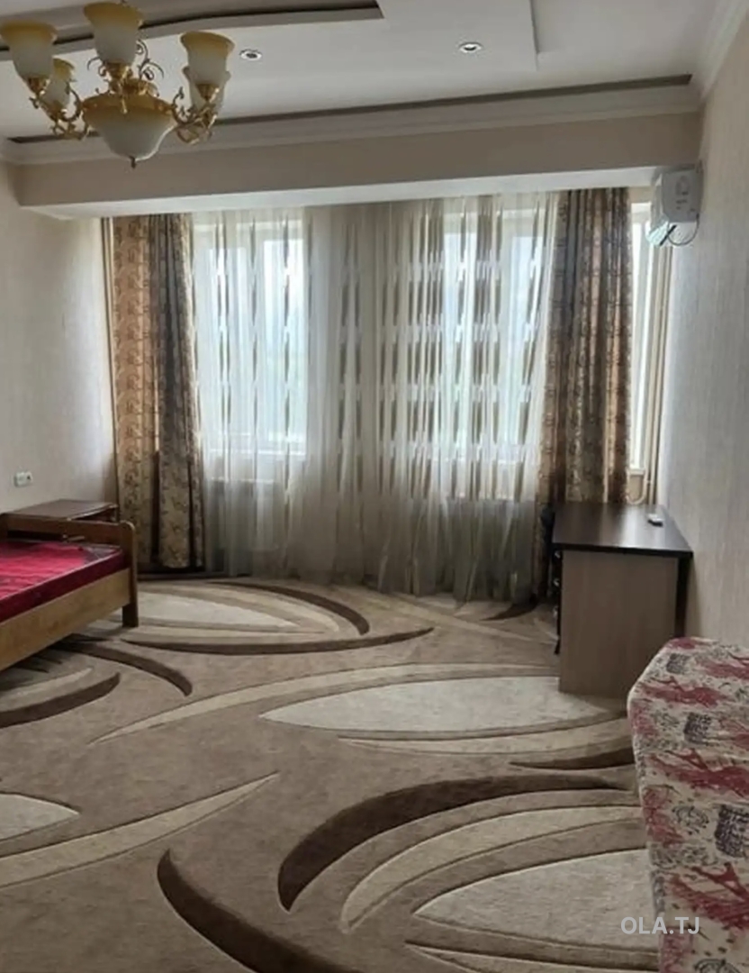 3 комнатная квартира, 8 этаж, 120 м²