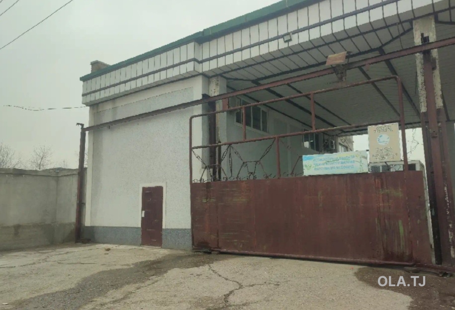 Земельный участок с постройкой на продажу, 1600 соток