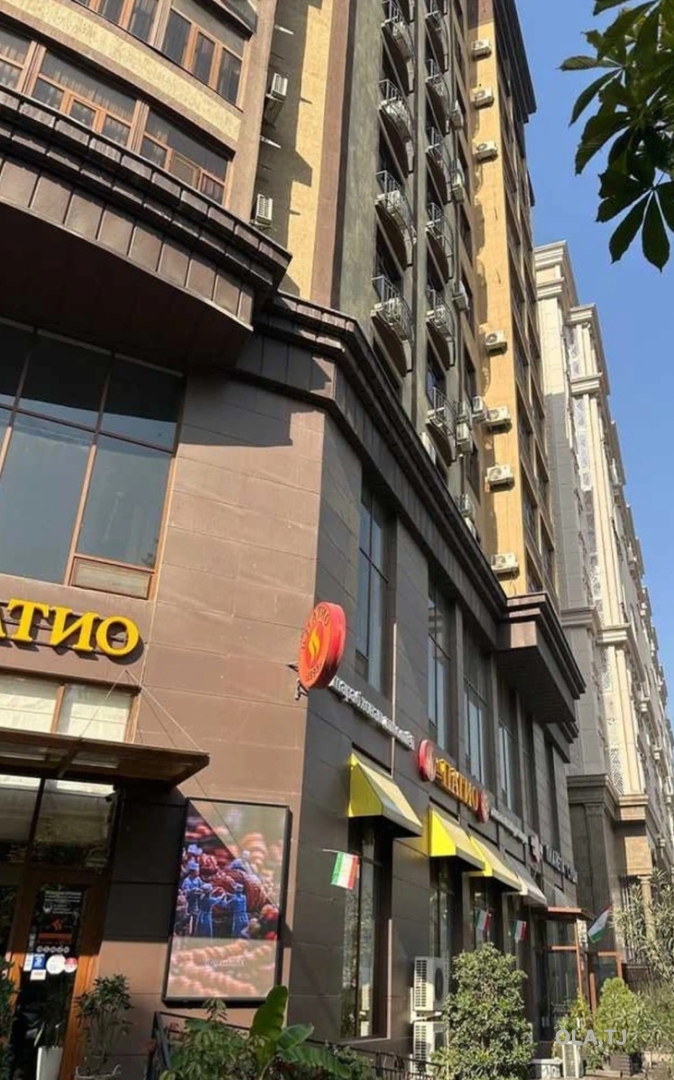 4 комнатная квартира, 9, 176 м²