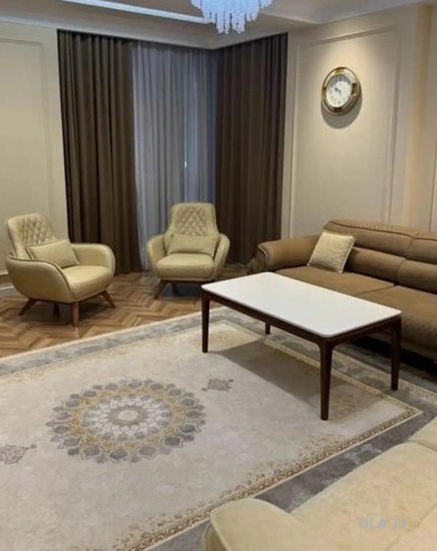 5 комнатная квартира, 4 этаж, 220 м²
