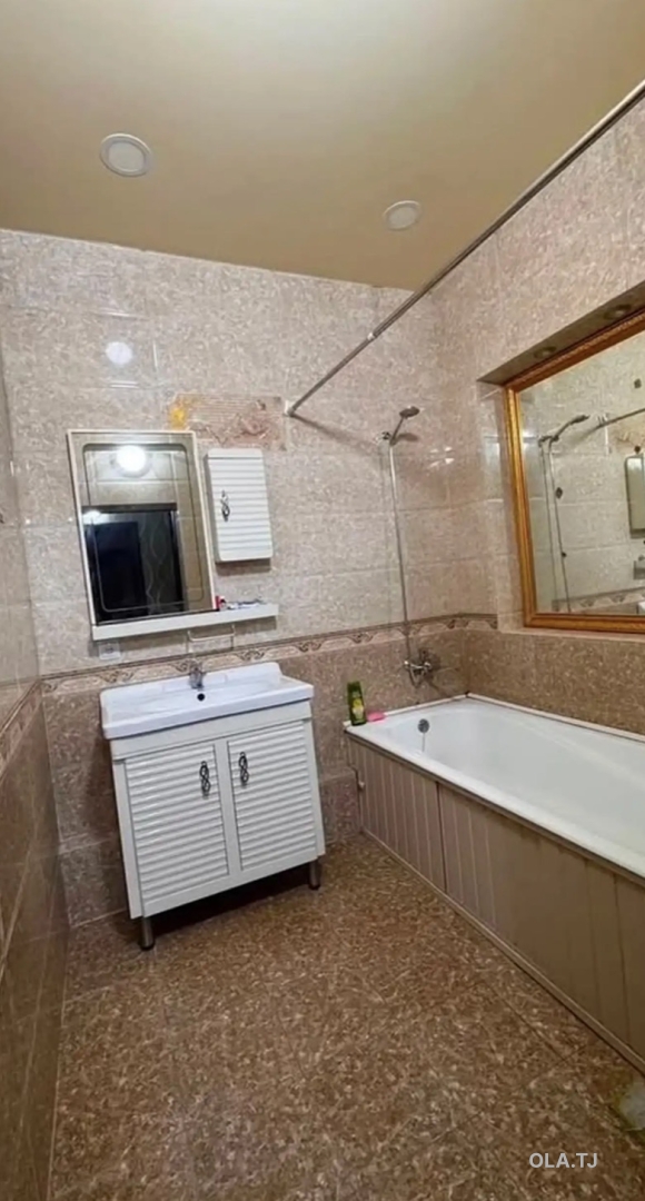 3 комнатная квартира, 4 этаж, 122 м²