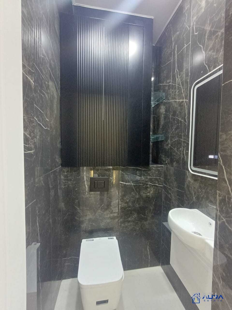 2 комнатная квартира, 16 этаж, 84 м²
