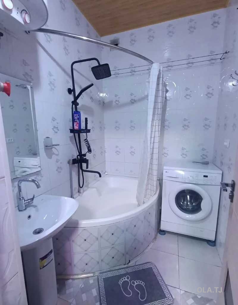 3 комнатная квартира, 2 этаж, 100 м²