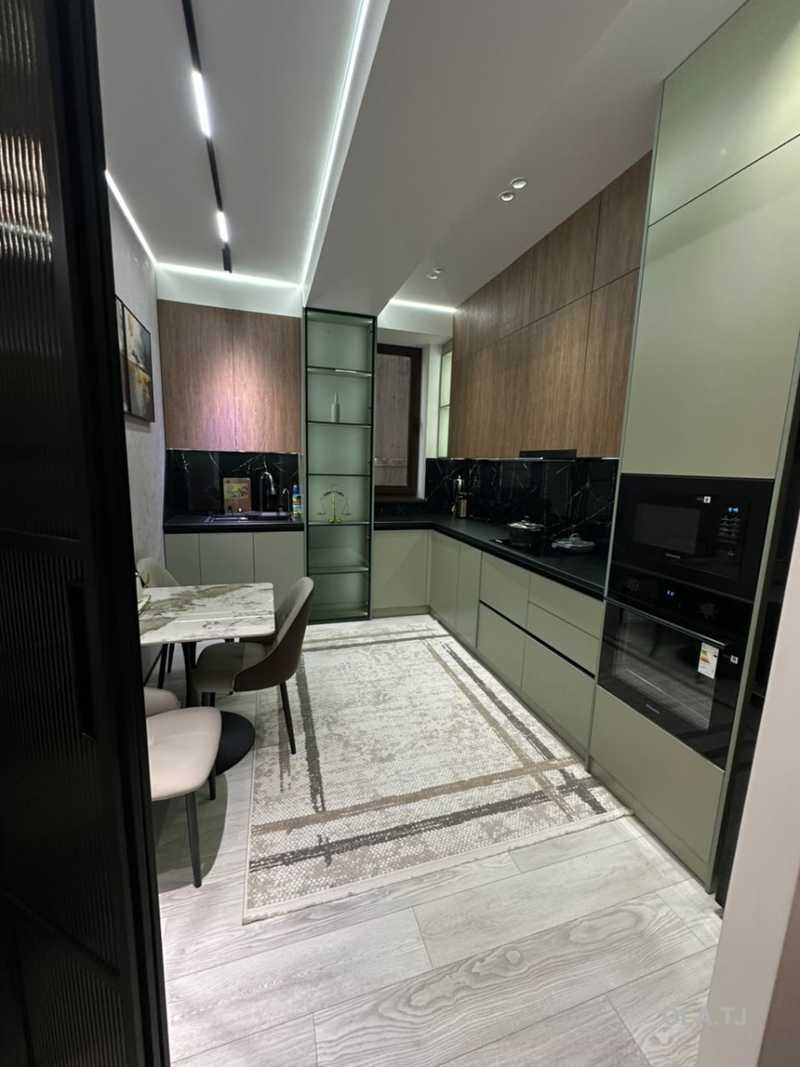 3 комнатная квартира, 10 этаж, 88 м²
