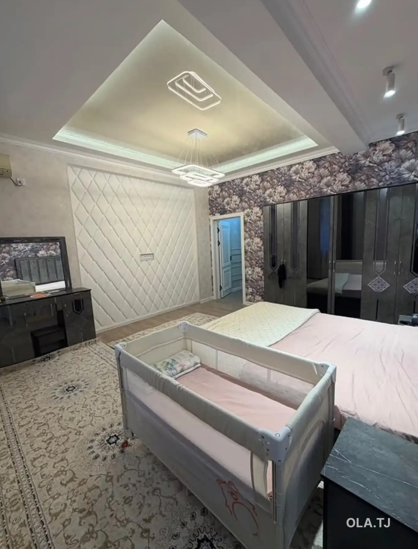3 комнатная квартира, 5 этаж, 130 м²