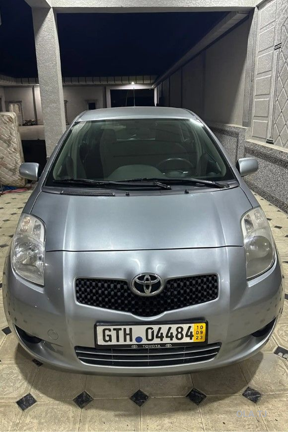 Toyota Yaris,  2009