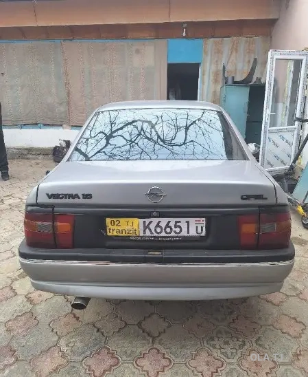 Opel Vectra A,  1994
