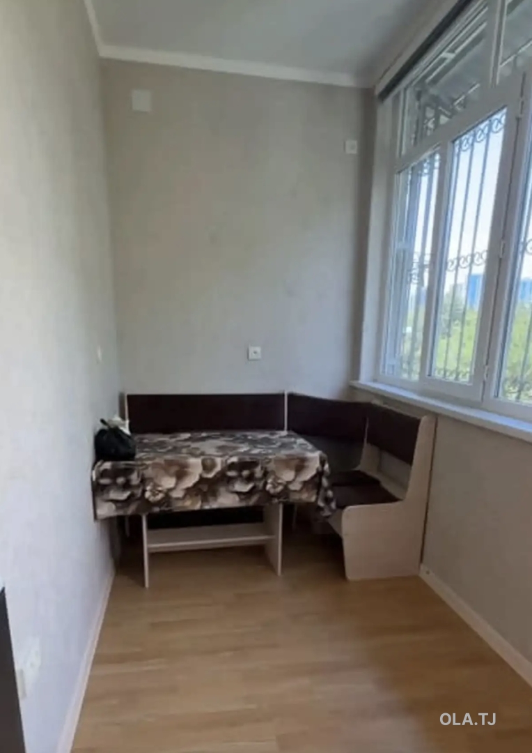 3 комнатная квартира, 3 этаж, 103 м²