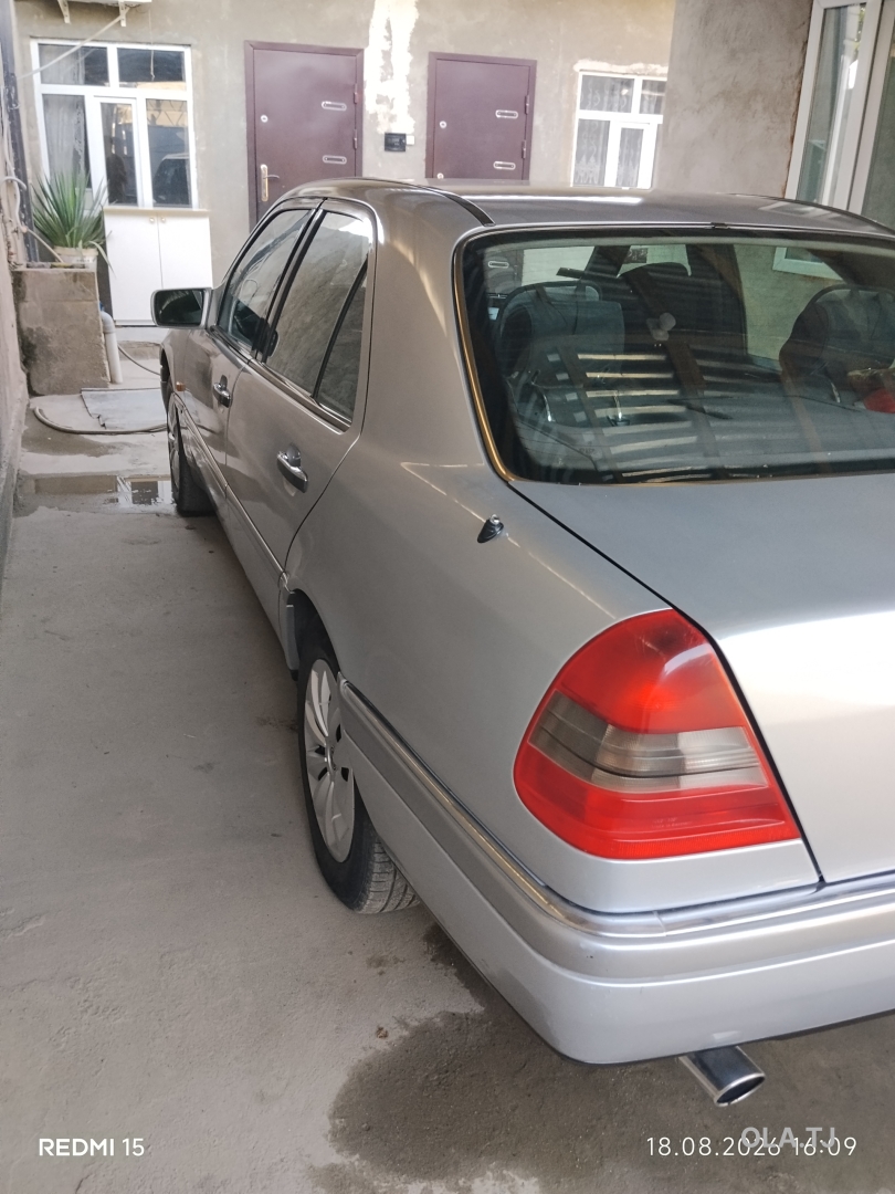 Mercedes-Benz W202,  1995