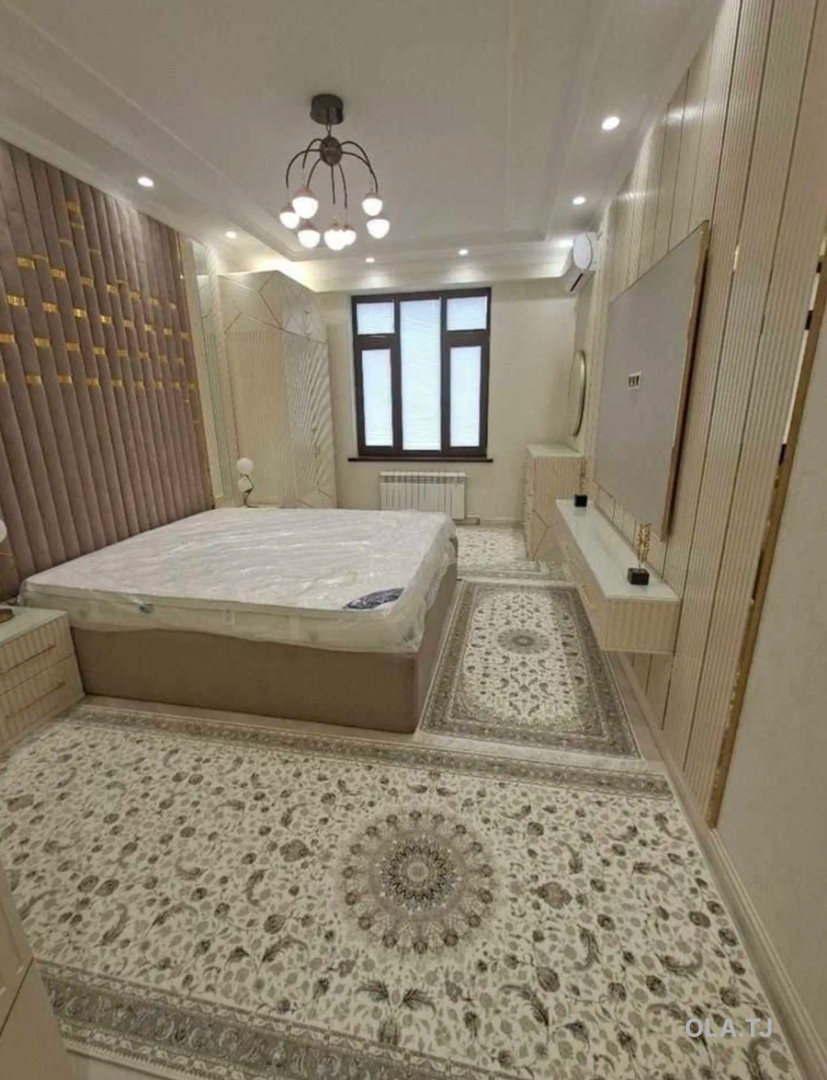 6 комнатная квартира, 8 этаж, 190 м²