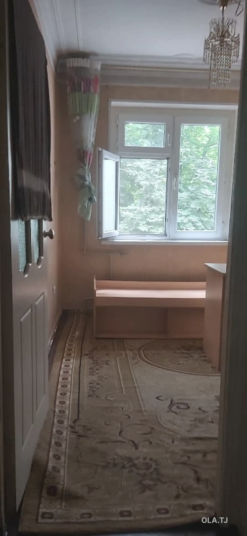 3 комнатная квартира, 2 этаж, 80 м²