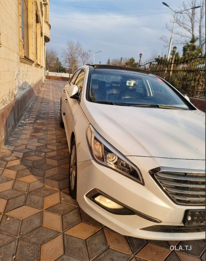 Hyundai Sonata,  2015