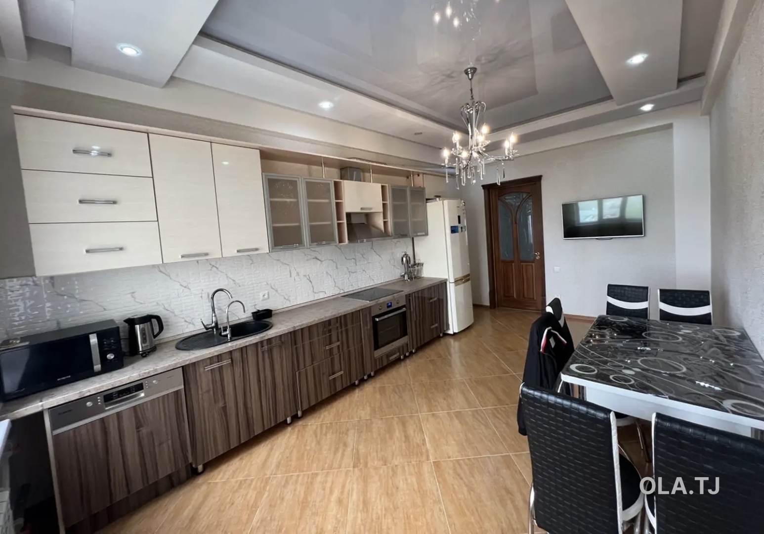 3 комнатная квартира, 7 этаж, 145 м²