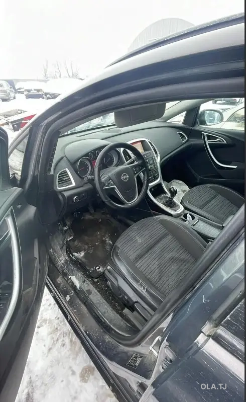 Opel Astra J,  2014