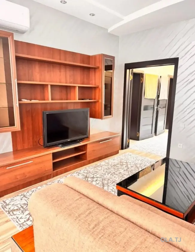 3 комнатная квартира, 2 этаж, 100 м²