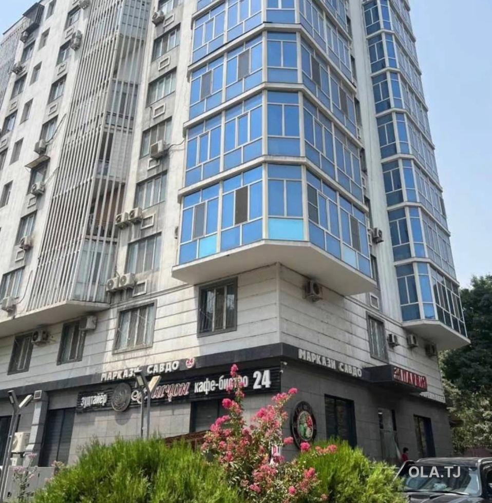 4 комнатная квартира, 9, 105 м²
