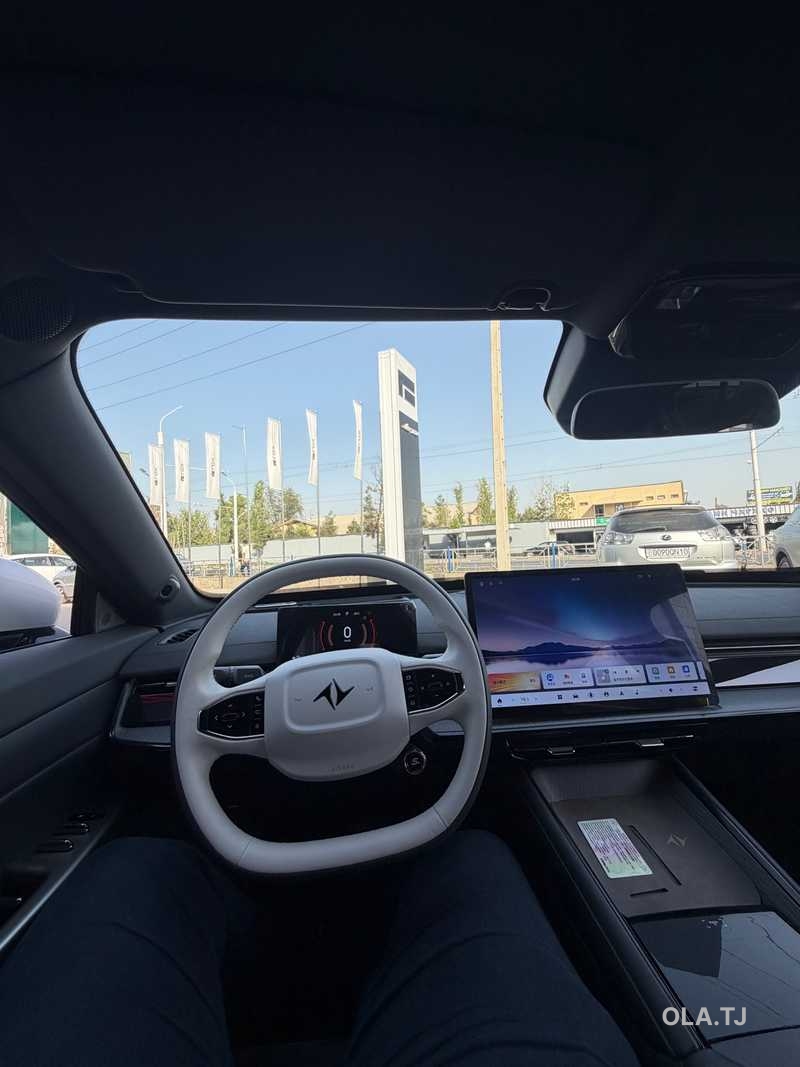 Dongfeng Aeolus E70,  2025