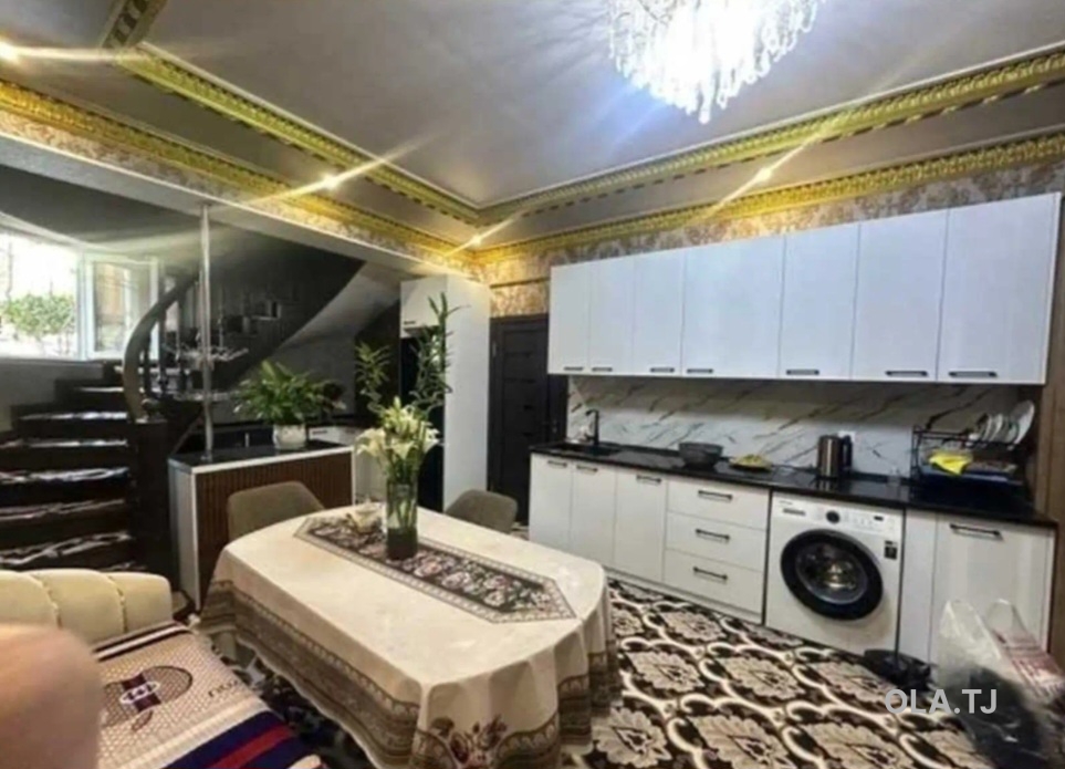 3 комнатная квартира, Цокольный этаж, 85 м²