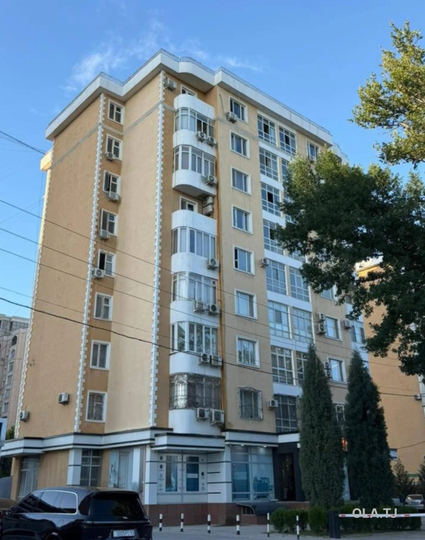 4 комнатная квартира, 7, 161 м²