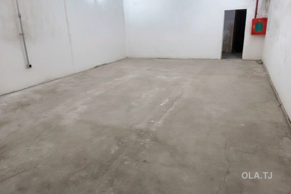 Офис в аренду, В бизнес-центре, 100 м²