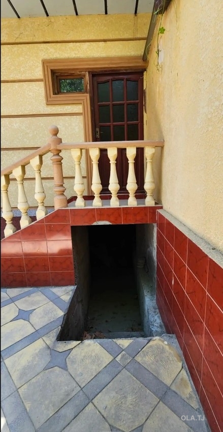Дом (хавли), 9 комнат, 2 эт