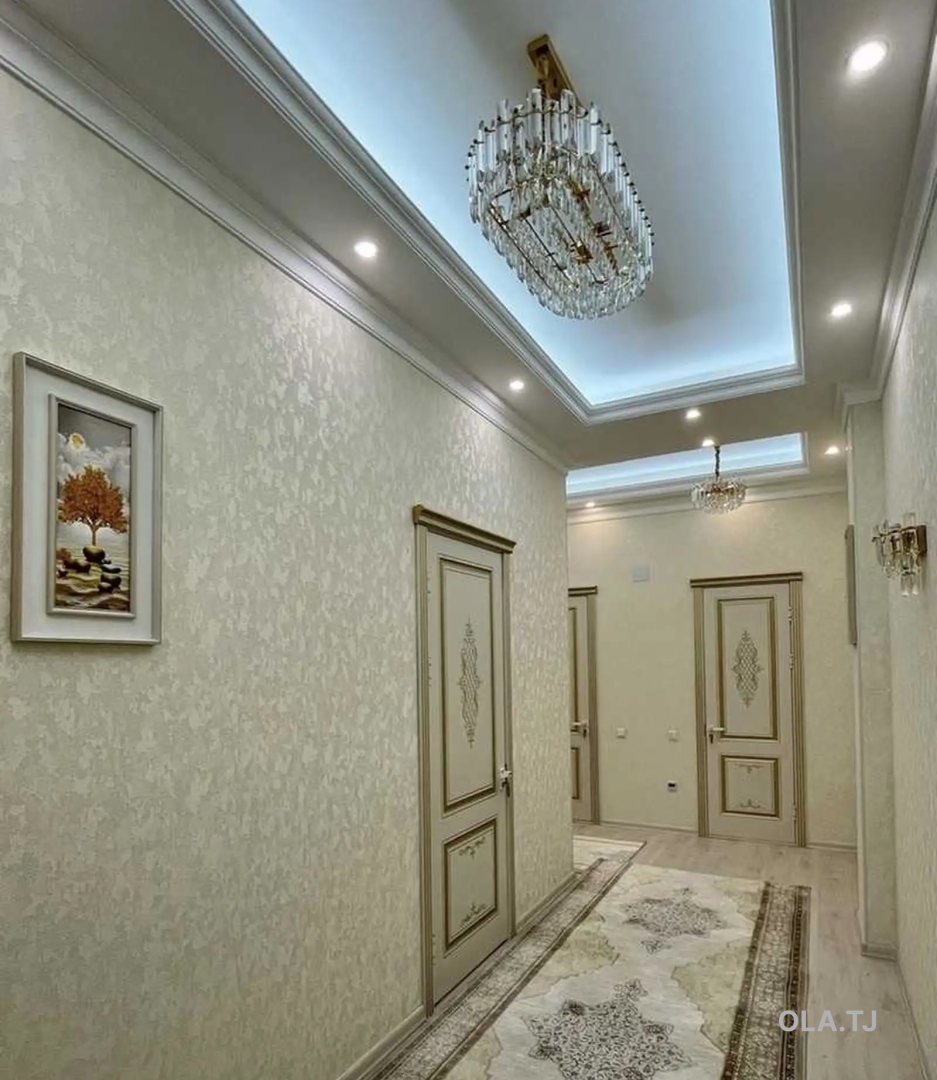 3 комнатная квартира, 5 этаж, 105 м²