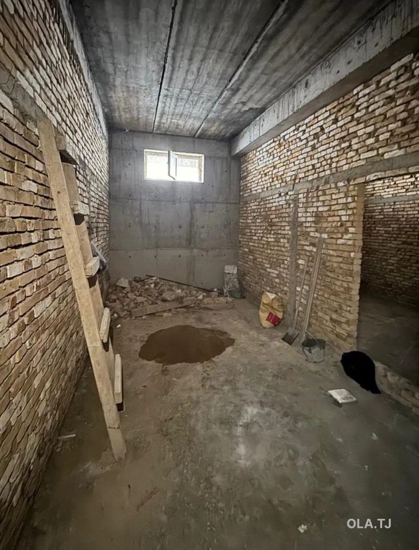 1 комнатная квартира, Цокольный этаж, 48 м²
