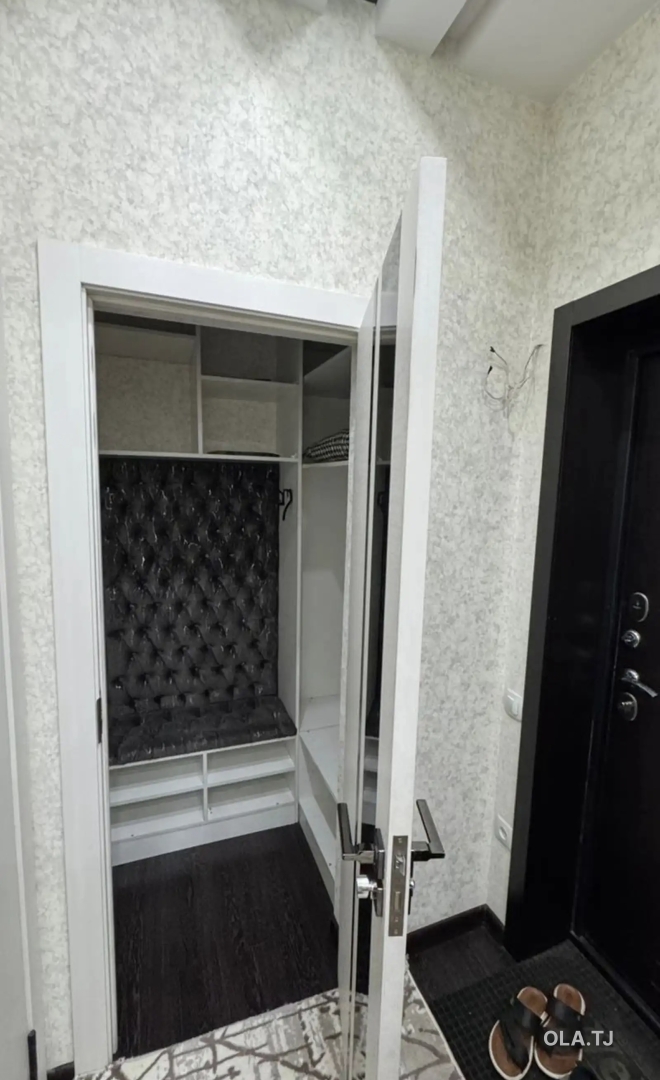 3 комнатная квартира, 12 этаж, 60 м²