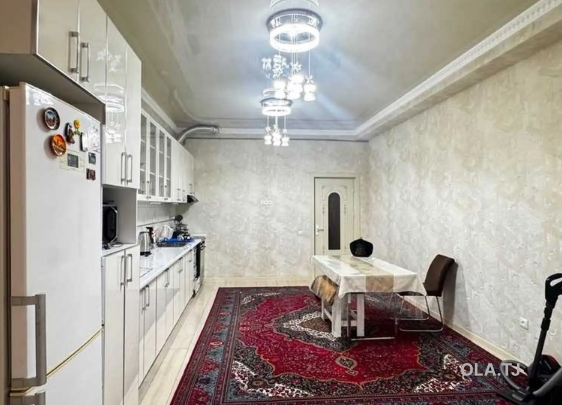 3 комнатная квартира, 9 этаж, 133 м²