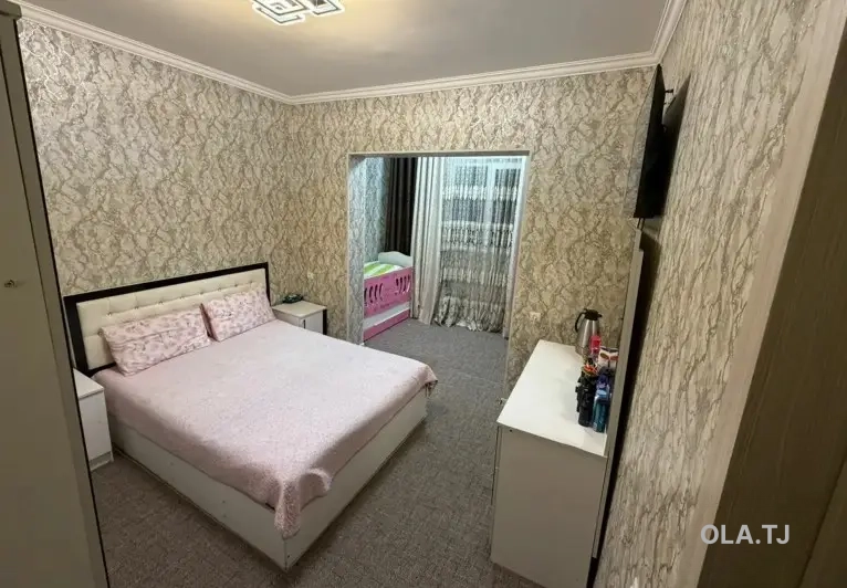 4 комнатная квартира, 4, 100 м²