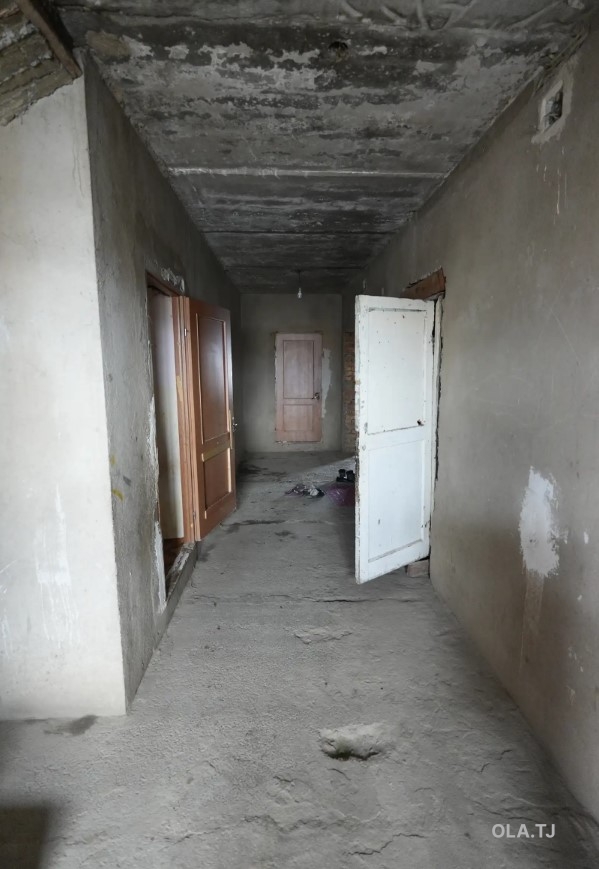 , 8 комнат, 2 эт