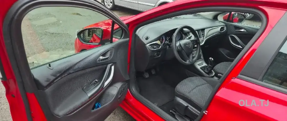 Opel Astra J,  2015