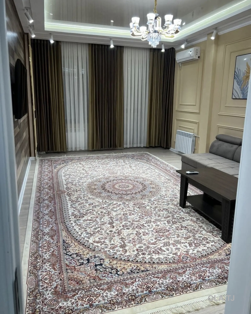 3 комнатная квартира, 3 этаж, 130 м²