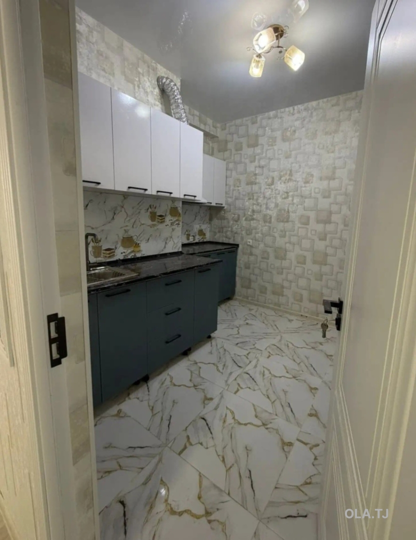 4 комнатная квартира, 9, 95 м²