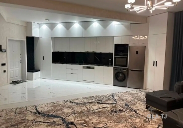 2 комнатная квартира, Цокольный этаж, 74 м²