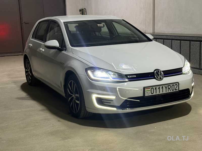 Volkswagen Golf,  2019